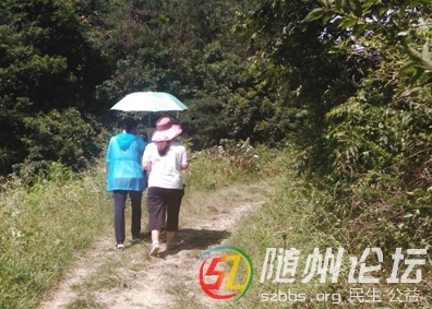 6、山間小道，我們繼續(xù)前行.jpg