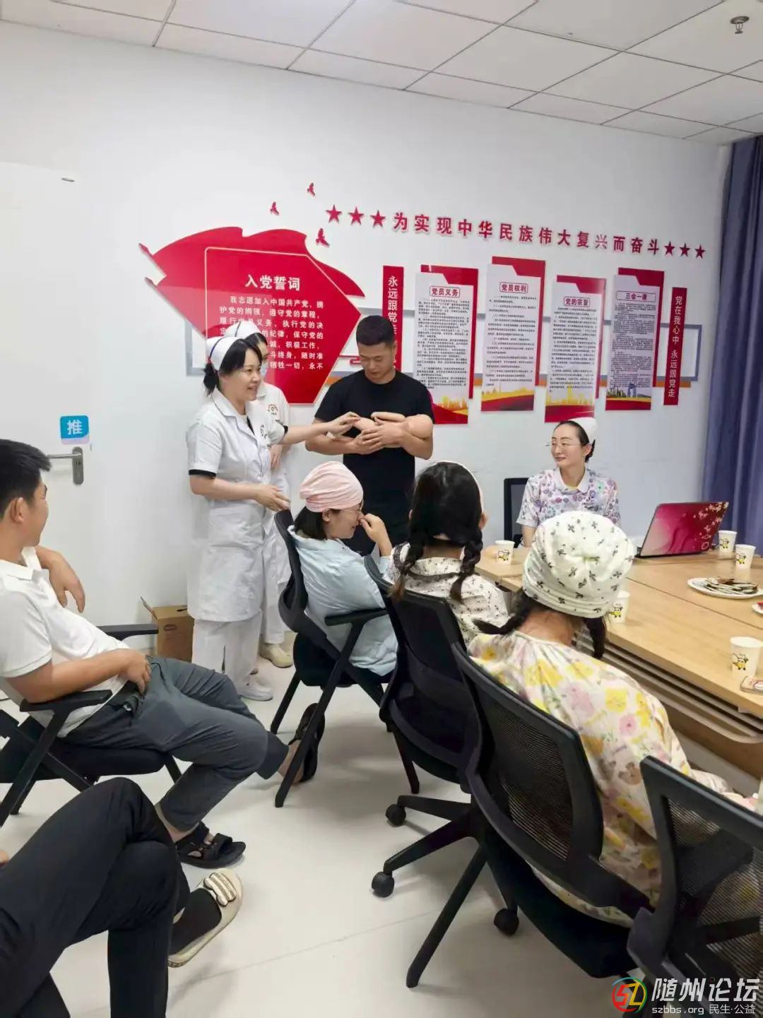 隨州婦幼保健院母乳喂養(yǎng)周活動(dòng)溫情啟幕 全方位呵護(hù)“第一口奶”